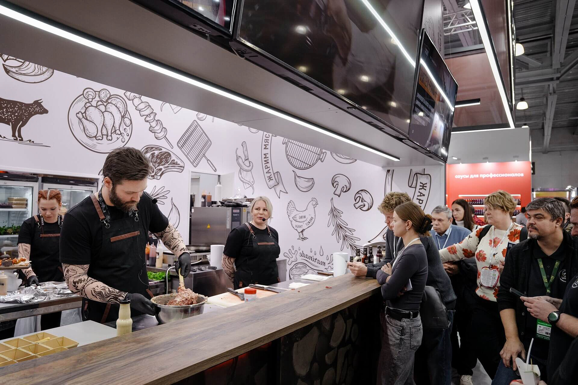 ЖАРИМ МЯСО на ПРОДЭКСПО. Февраль 2026