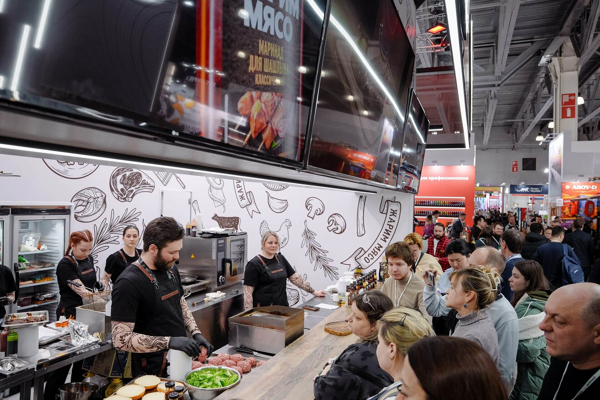 ЖАРИМ МЯСО на ПРОДЭКСПО. Февраль 2026