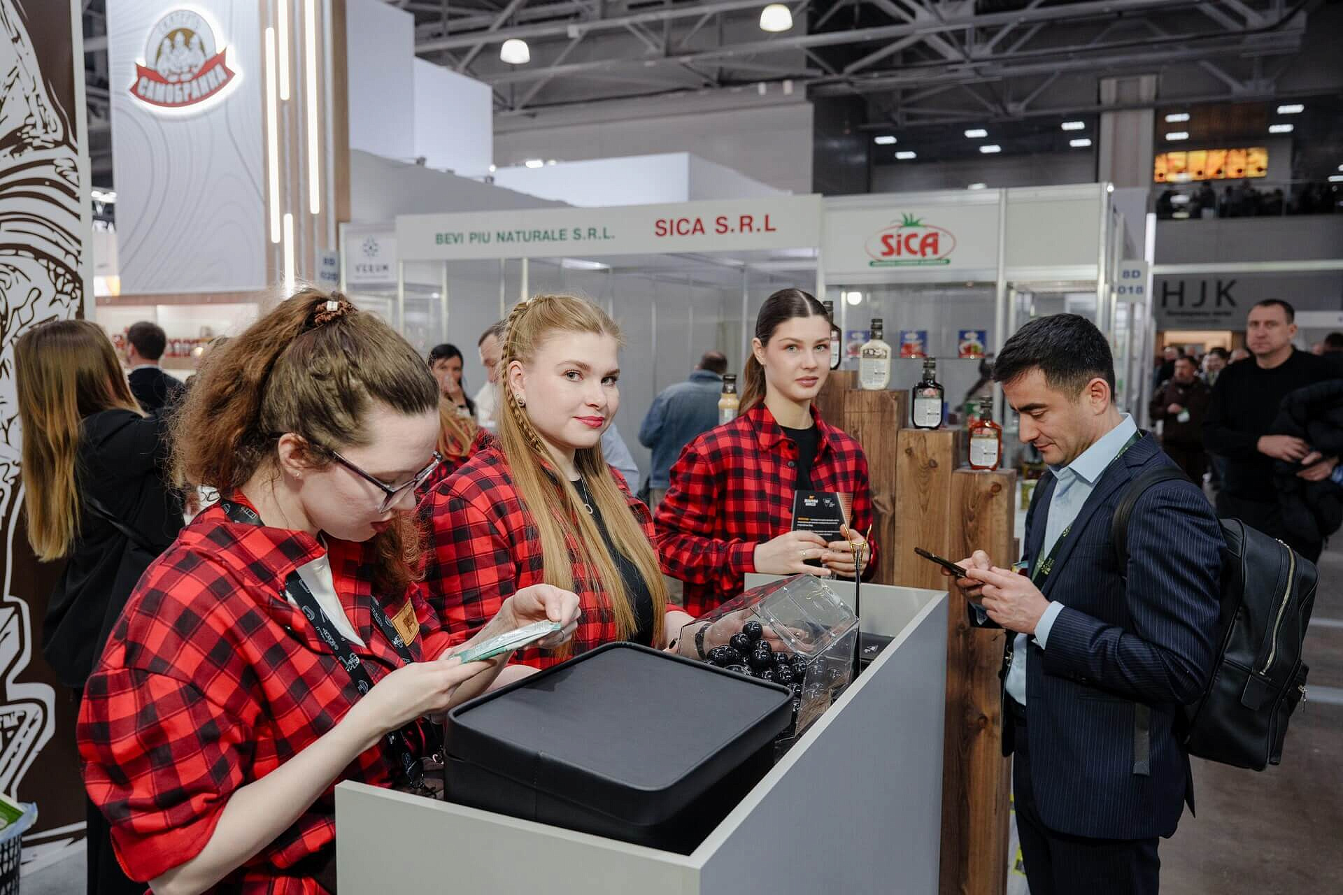 ЖАРИМ МЯСО на ПРОДЭКСПО. Февраль 2026